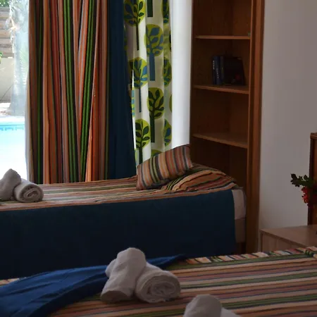 Lejlighedshotel Periyiali Polis