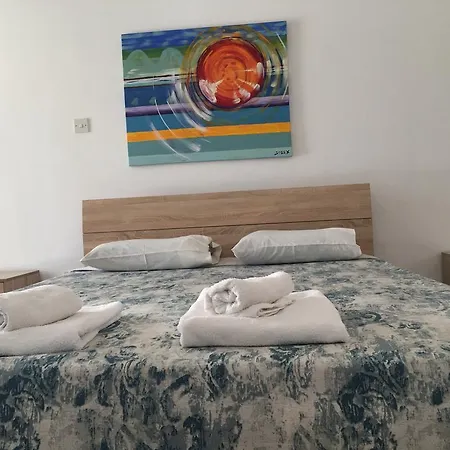 Periyiali Aparthotel Polis