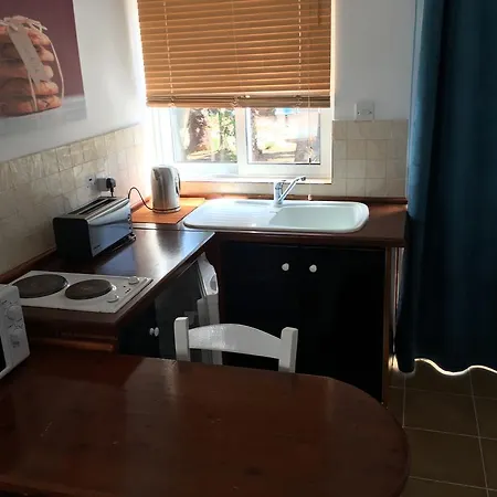 Periyiali Aparthotel