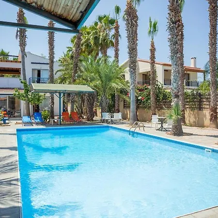 Periyiali Aparthotel 2*