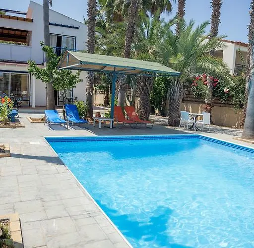 Aparthotel Periyiali Polis