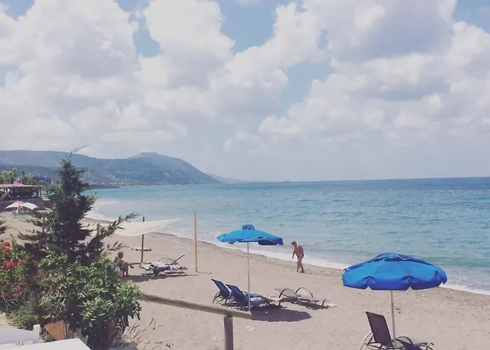 Aparthotel Periyiali Polis