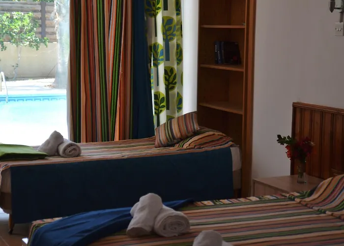 Aparthotel Periyiali Polis