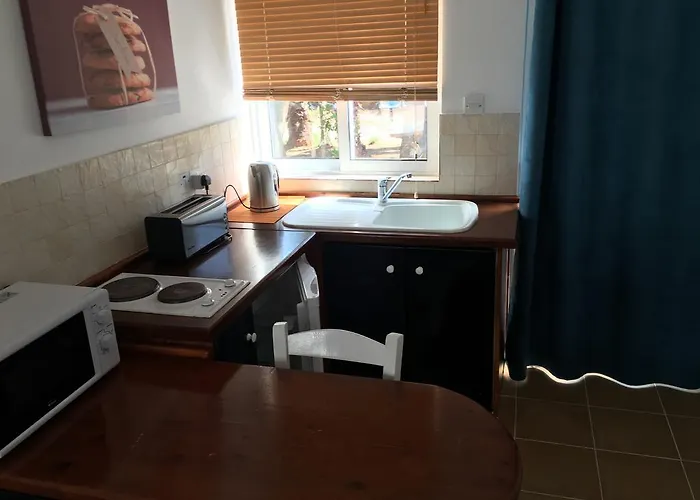 Periyiali Aparthotel